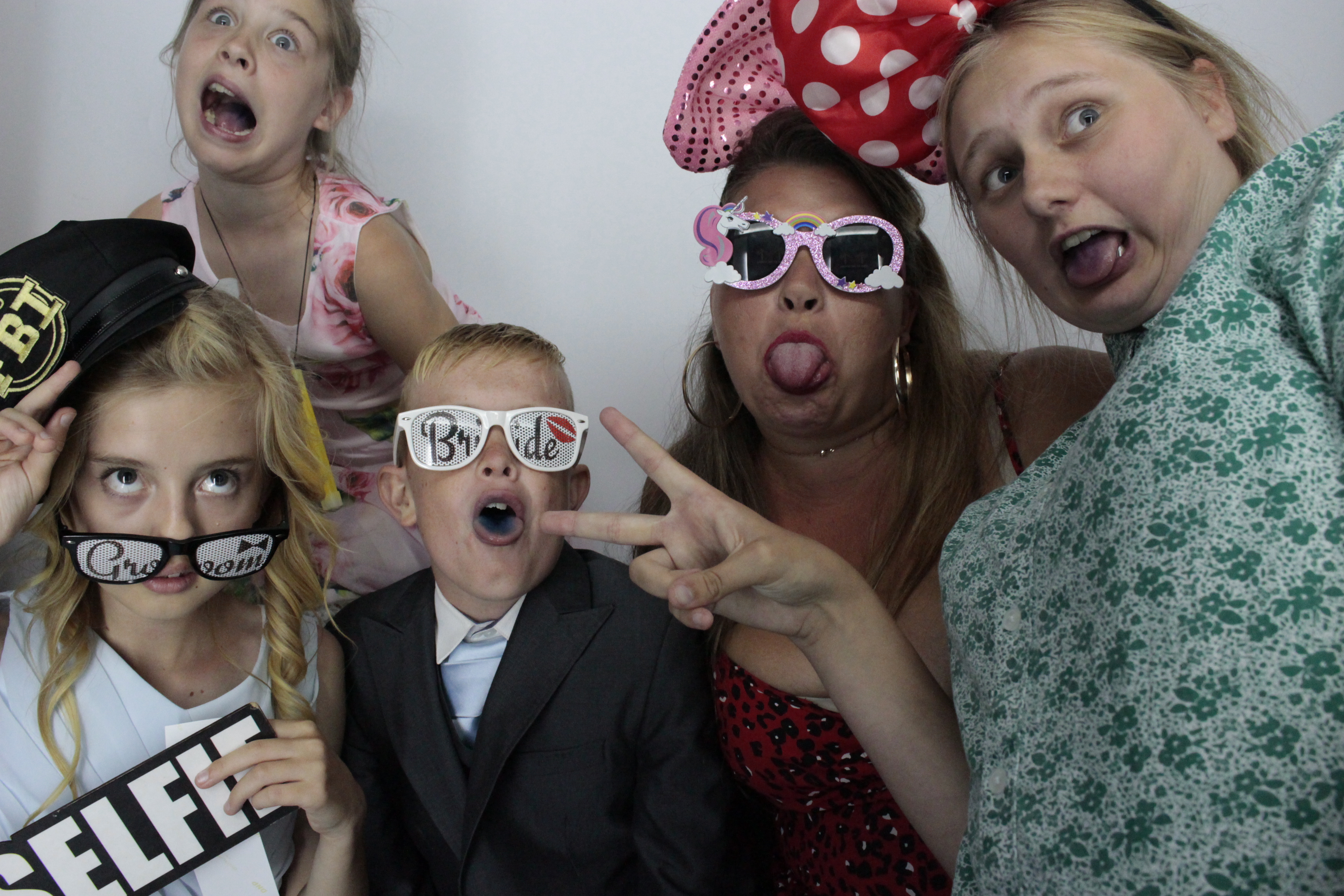 Richard & Karen's Wedding Reception | View more photos from the event at gallery.myphotoboothexperience.co.uk/u/MyPhotoBoothExperienceLtd/Richard-Karens-Wedding-Reception